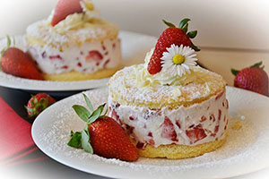 Strawberry Flavoured cakes